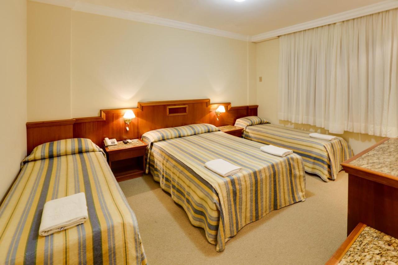 Hotel San Isidro São Gabriel Exteriör bild
